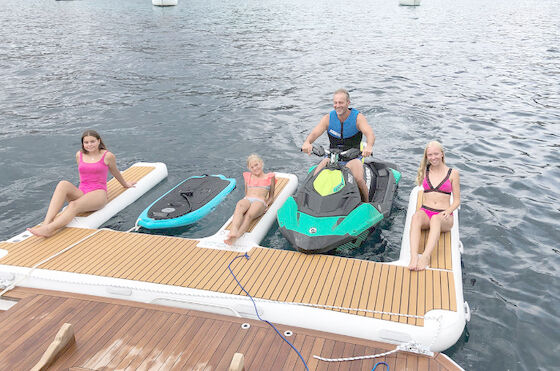 PVC Drop Stitch Customized Inflatable Yacht Dock Water Floating Platform